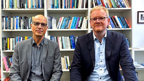 Photo of Prof. Mathias Frisch and Prof. Torsten Wilholt